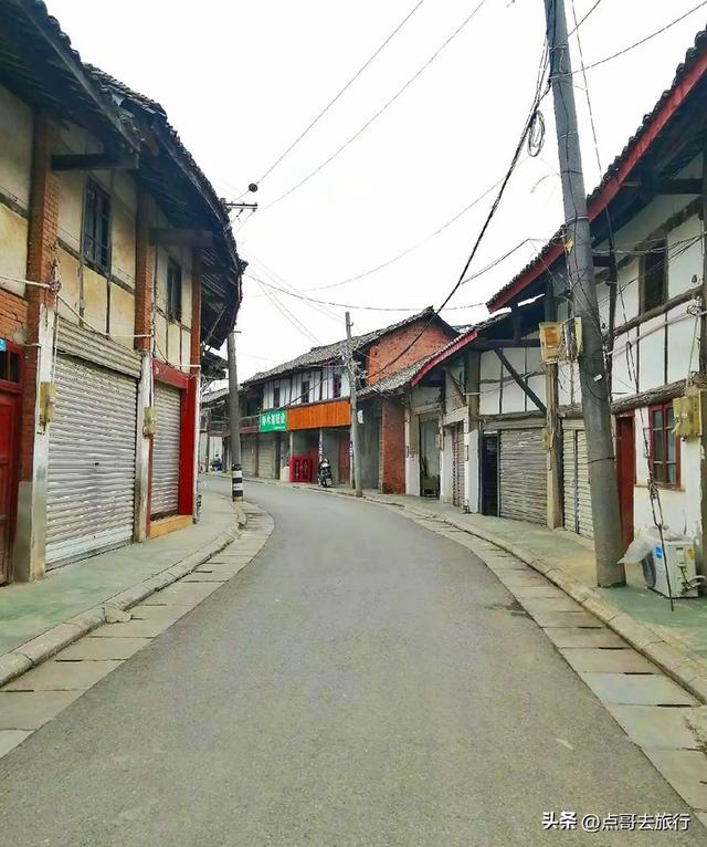 成都被严重低估的古场镇，停留在100年前，地铁公交车直达！