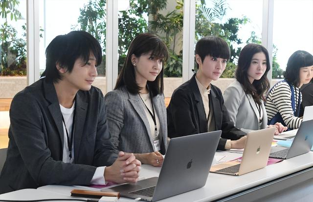 00后别内耗了：大厂、家庭、AI时代，他们这样活