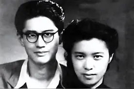 龚澎逝世三年后，乔冠华对女儿吐露真言：我想找个伴儿图片