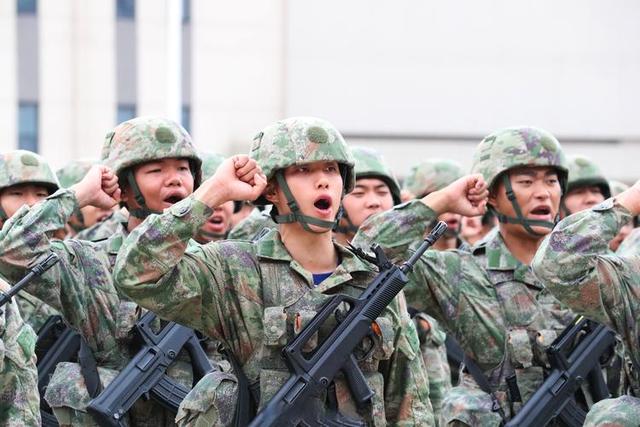 台海爆发激烈对峙，澳加联手对华连下两封战书，东部战区措辞变了
