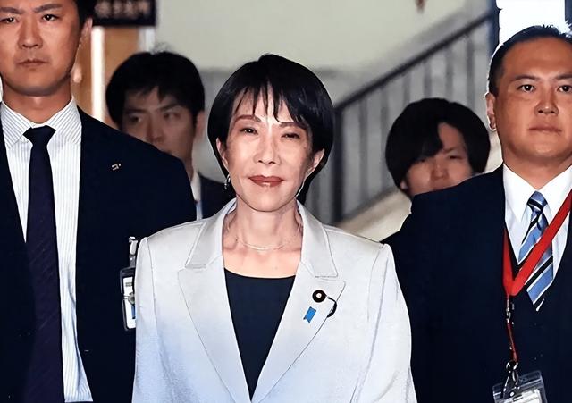 日本最惧怕的敌人出拳了，日方求见中国，中方的回应“震耳欲聋”