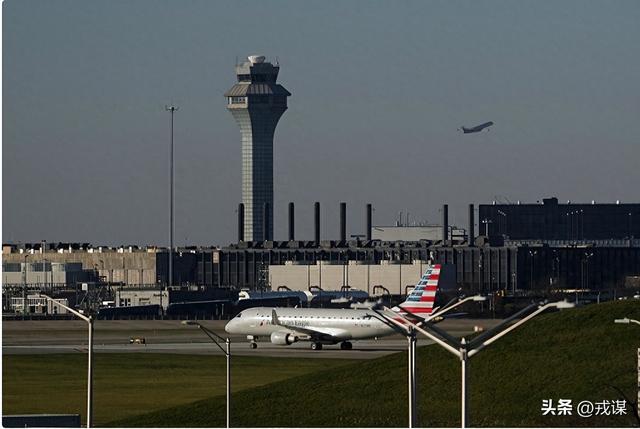 美停摆作大死！交通部长：40机场航班将遭大削减，航班砍半旅客懵