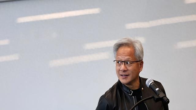 48小时内，美方启动三项调查，特朗普对华摊牌，黄仁勋说了大实话