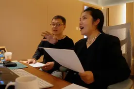 再见超女，你好主播：纪敏佳和她“一个人的舞台”图片