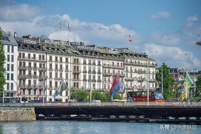 美俄密谋达成28点协议，乌克兰“卖国求生”，泽连斯基生死抉择！