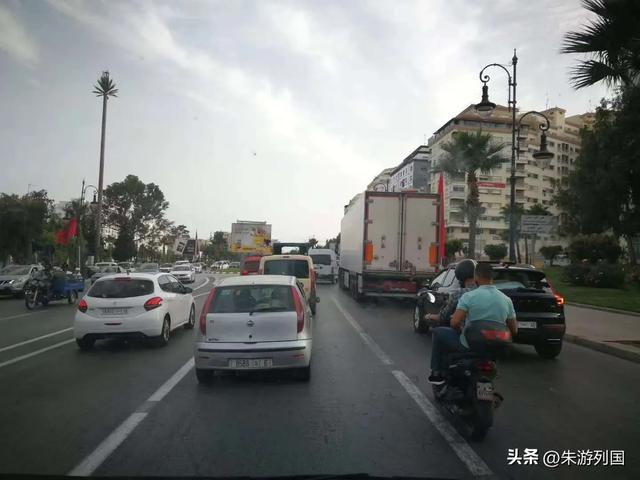 从西班牙公路到摩洛哥街头，一场跨越大陆的意外之旅