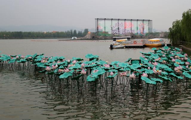 晋阳湖畔的王府井·太原