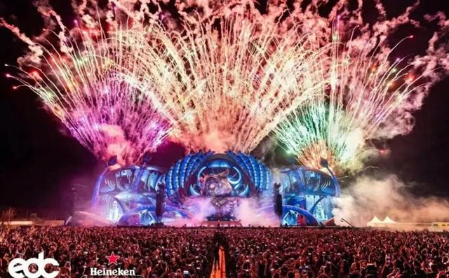 周末微度假去哪儿？首选阳澄湖半岛体验“满澄尽啖黄金甲”秋日超燃狂欢