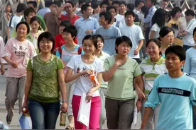 号称史上最难的99年数学高考题，分分钟被孩子打脸，高考变化真大图片