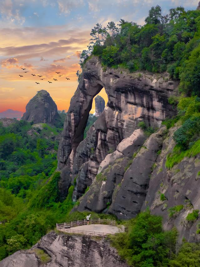 踏迹寻旅：江西的诗意从不止于滕王阁的晚霞与庐山的云海