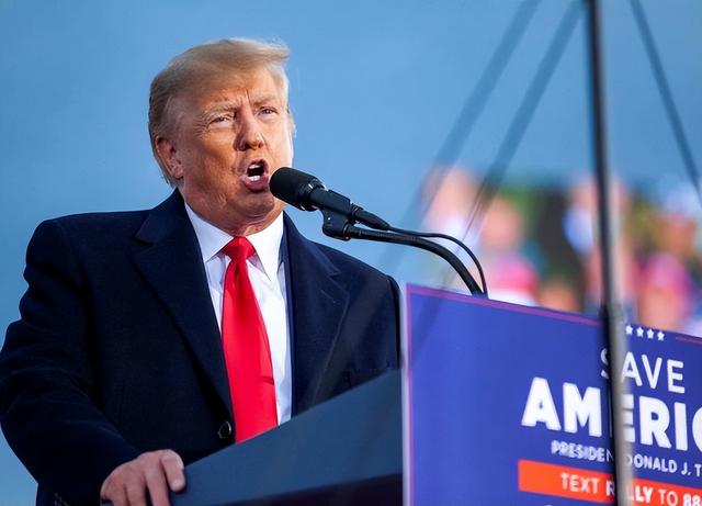 “世界强盗”名不虚传	，美国空降委内瑞拉油轮，抢走200万桶石油