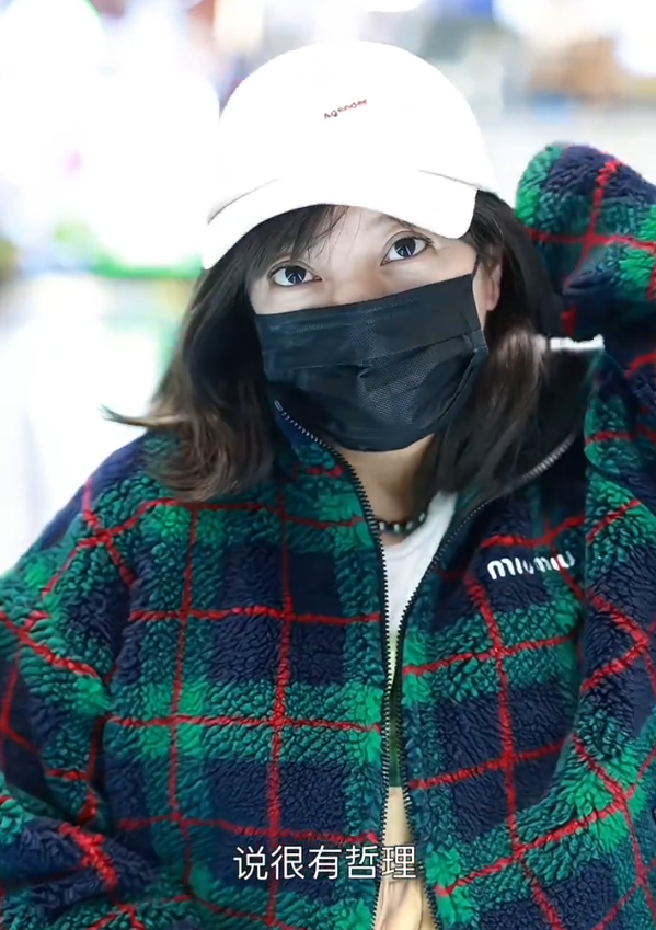 封杀四年，49岁赵薇突传消息，因胃癌去世传闻5个月前就真相大白