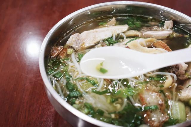 大海沙滩已经美成这样了，怎么饭还能那么好吃啊