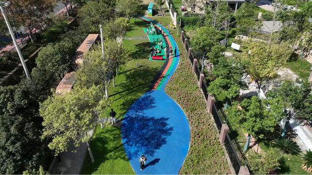 家门口的公园上新咯