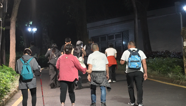 【民声关注】爱上户外“撒野” 徒步骑行成运动“顶流”