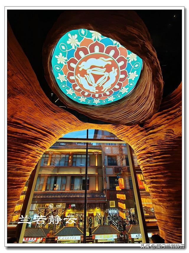 甘肃敦煌市区内必看的热门景点，太有创意了！