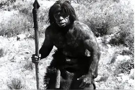 长白山惊现2米“女野人”，还抓男村民生孩子？专家冒险探明真相图片