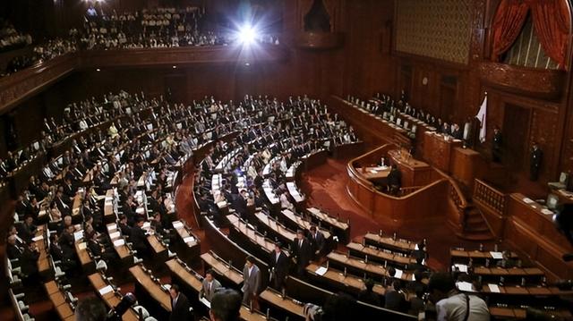 高市早苗出招：拼速度的时候到了！日本高层赴俄，在中国背后捅刀