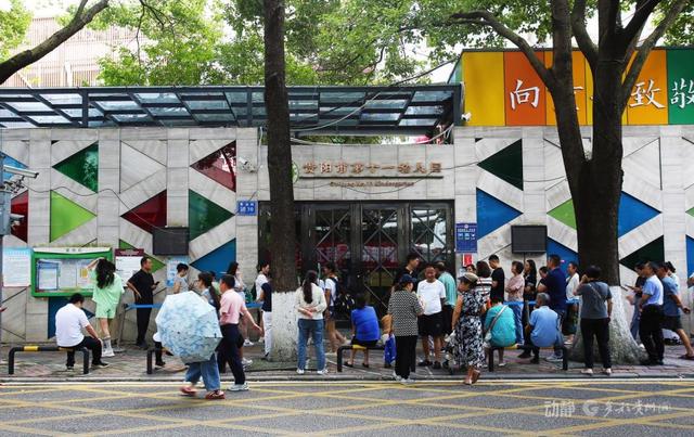贵阳巷里走丨箭道街：在历史余韵与烟火日常间穿行
