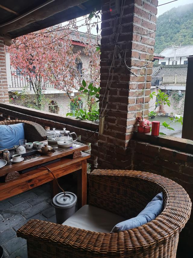 黄柏塬：山居听雨