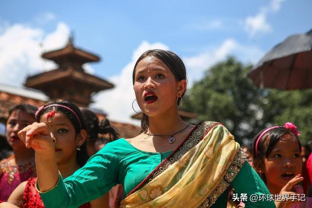 来到了尼泊尔!发展令人意外，女孩很开放，游客秒变土豪。