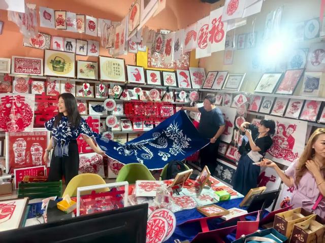 探秘“中国龙城”:日韩可持续地区旅游内容协会团队来诸采风