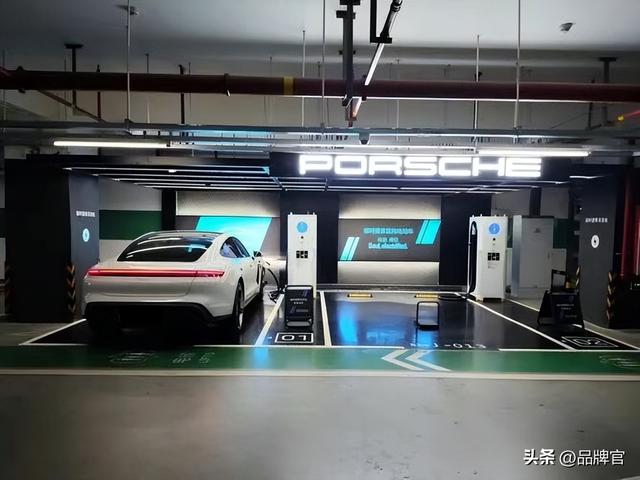 暴跌99%亏损80亿！中国市场200家全部关停，又一豪车巨头扛不住了