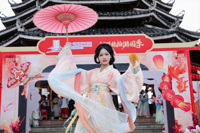 衣承古韵,商聚新机——南宁相思小镇文旅商融合再掀热潮