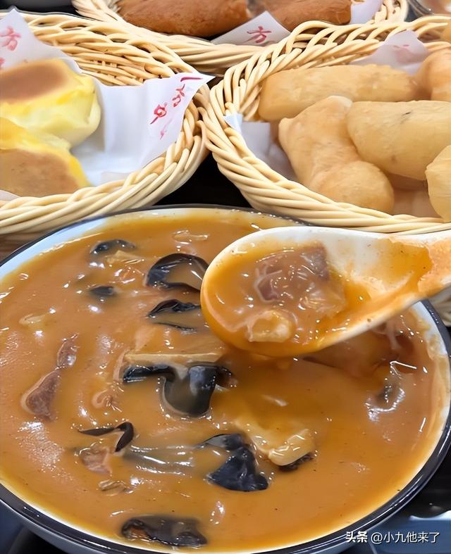 河南郑州特色美食有哪些，2025年郑州美食地图，推荐收藏品尝