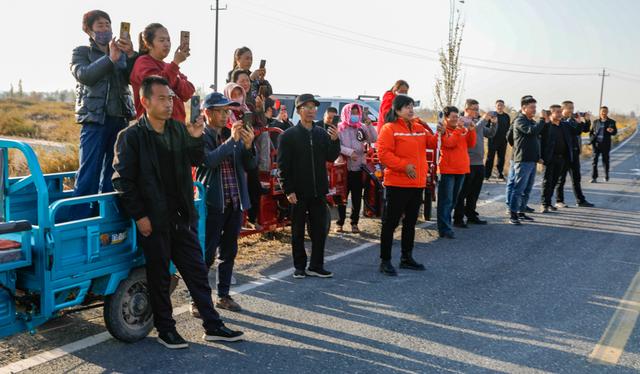 【组图】驼铃响古浪，这支丝路队伍从东天山走来！