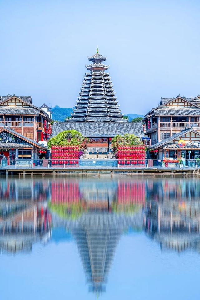 一半是安逸养老，一半是熬夜天堂！这座城冬天有鲜花，凌晨有人潮