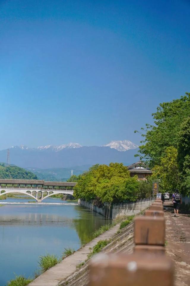 当天来回！新挖成都1H冷门徒步线，古道遛娃秘境吸氧！7元炫爽地道美食！