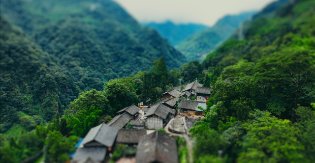 春秋假出逃天花板！成都1.5h直达，天全CityWalk强势来袭，打卡赢文创奖牌+狂炫美食！