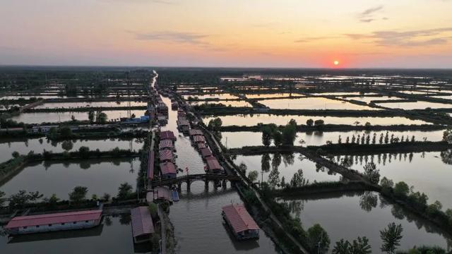 济宁文旅再添新名片！微山湖渔家水街景区成功获评国家4A级旅游景区