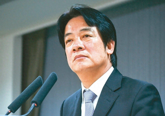 “台独”天塌了，特朗普为了顺利访华，给赖清德下了一道死命令