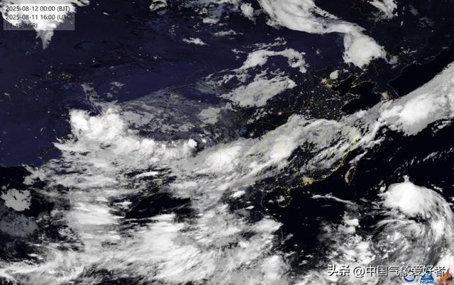 台风杨柳变成扫把型形，15级强台风基本预定！权威预报：锁定我国