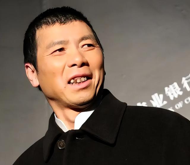 和徐帆离婚传闻真相大白仅2个月，冯小刚近况出，一点都不意外