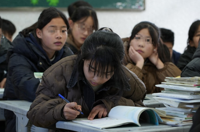 远离造神陷阱，官媒揭开冰窟救人后李佳婷现状，令人担心的事发生