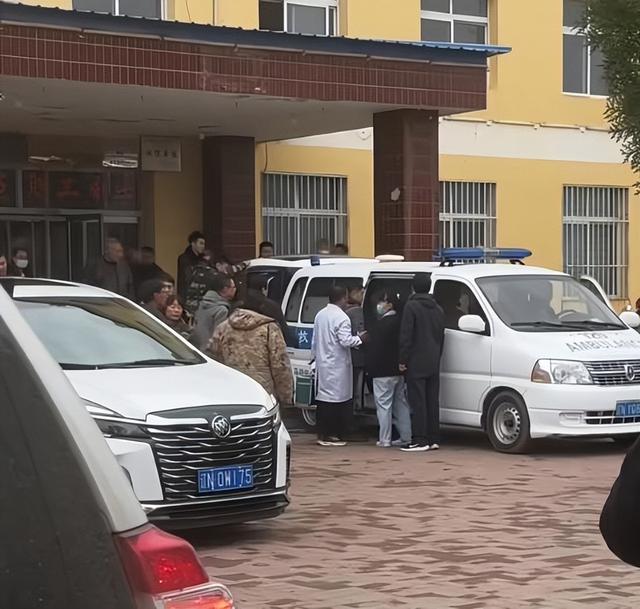 辽宁4岁女童走失后续！院内监控流出，网友炸锅：难怪能跑3公里