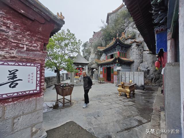 安阳许家沟二龙山，一座建在峭壁上的宫殿，布局精妙，别有洞天
