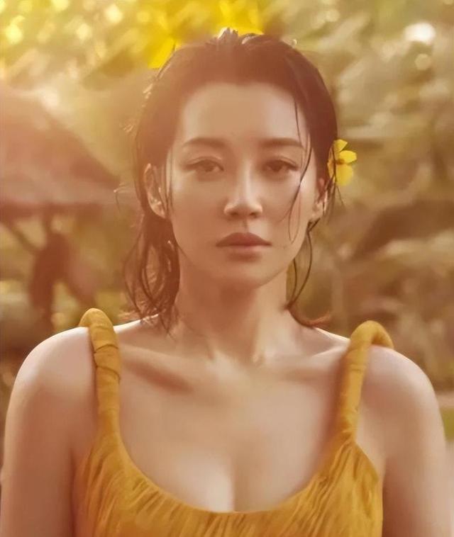 她一生 “风流成性、老少通吃”，撩汉无数，现如今56岁却依旧单身