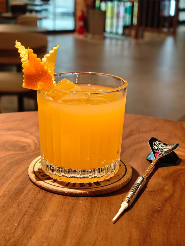 背包十年 当我说出去玩住青旅……