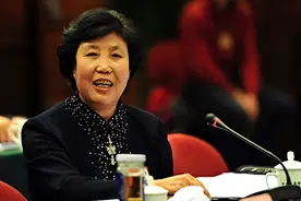 1992年，“铁姑娘”郭凤莲去拜访大邱庄的禹作敏，有何收获图片