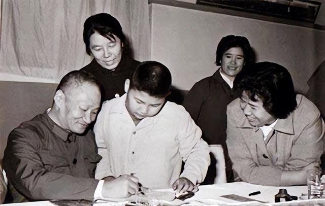 毛主席唯一活下来的儿子毛岸青，晚年享受什么待遇？