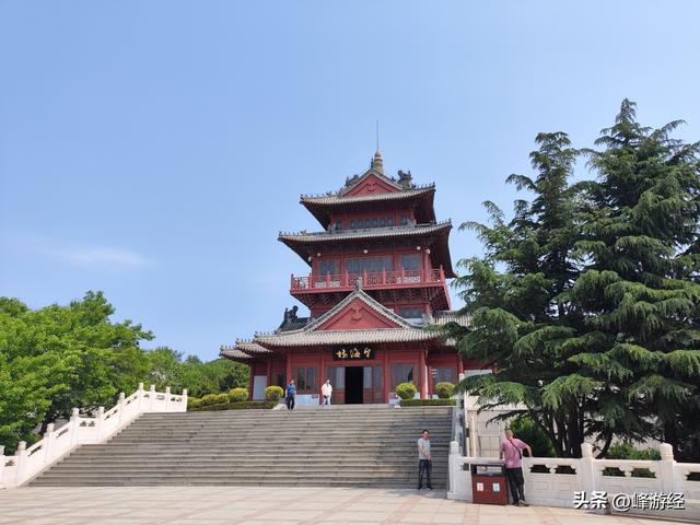 海鸥伴飞登上刘公岛，徒步探秘从甲午战争陈列馆到东泓炮台