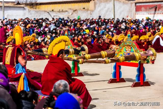 正月甘南,才是真正的信仰天堂,带你走进藏区的盛大节日--晒大佛