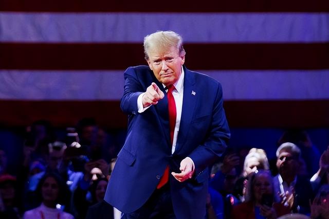 特朗普的话没用？日本送中国两句话	，不到24小时，美航母驶离日本