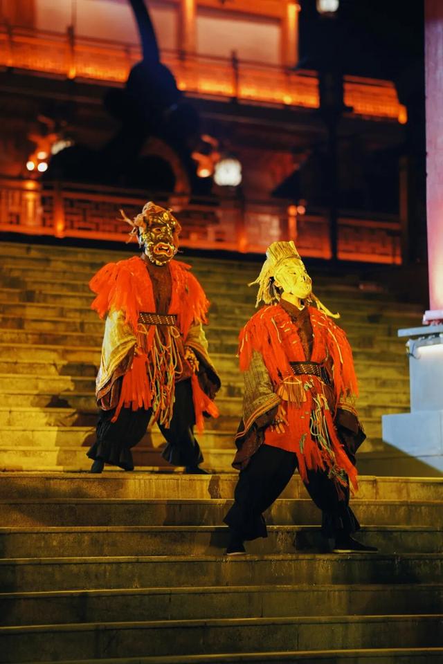 开学季“神兽归笼”，家长们是时候给自己放个假了！