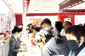 胖东来被吐槽体验感变差 顶流“神话”还能持续多久｜豫观察图片