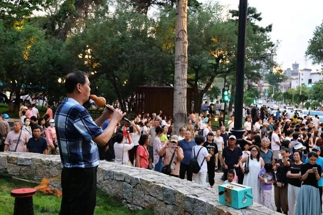 新民大街太火爆了！长春很多人都去了！今天咱也必须去！